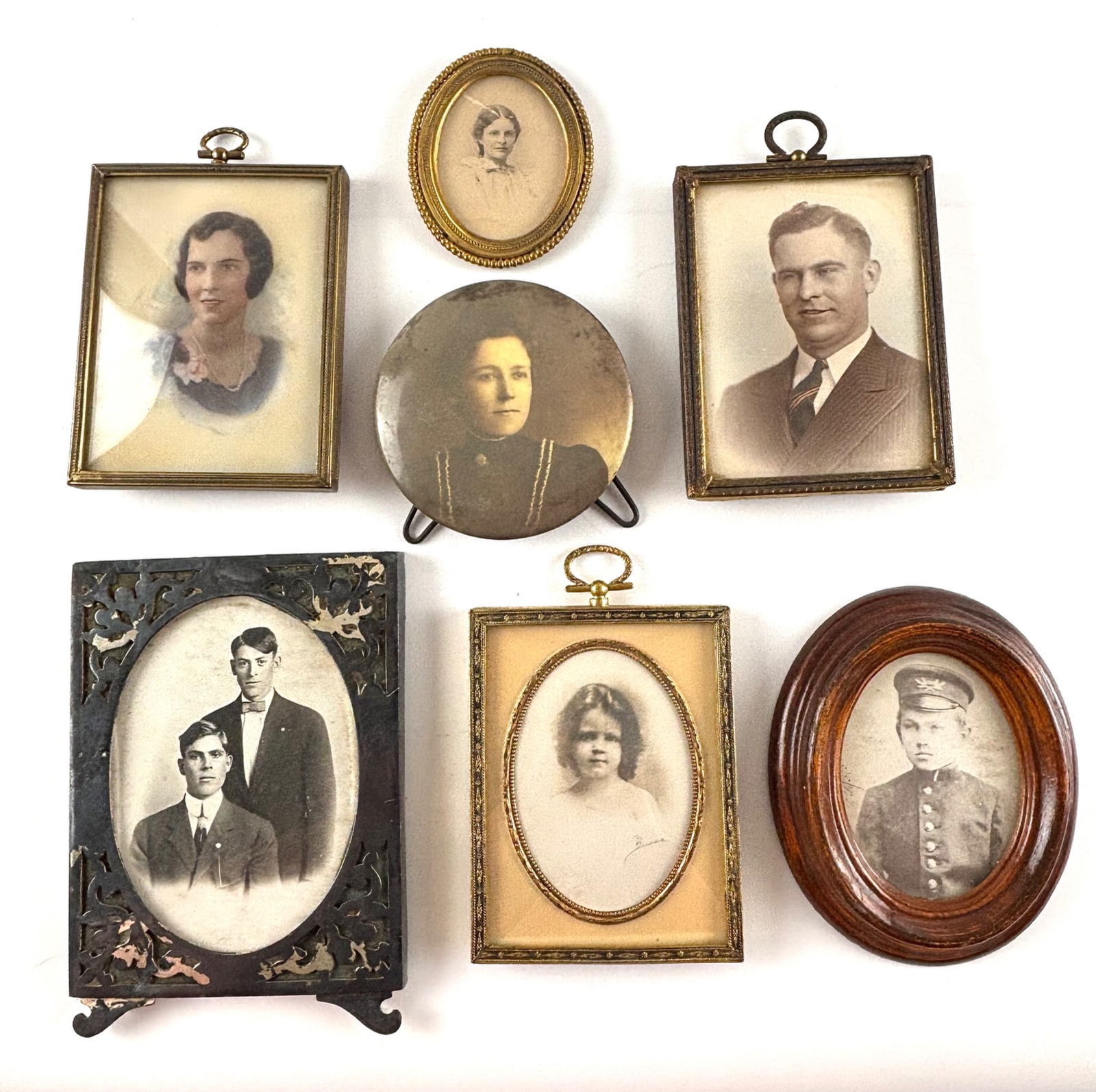 Seven Framed Portrait Photographs, Late 19th to Early 20th Century (1 of 14)