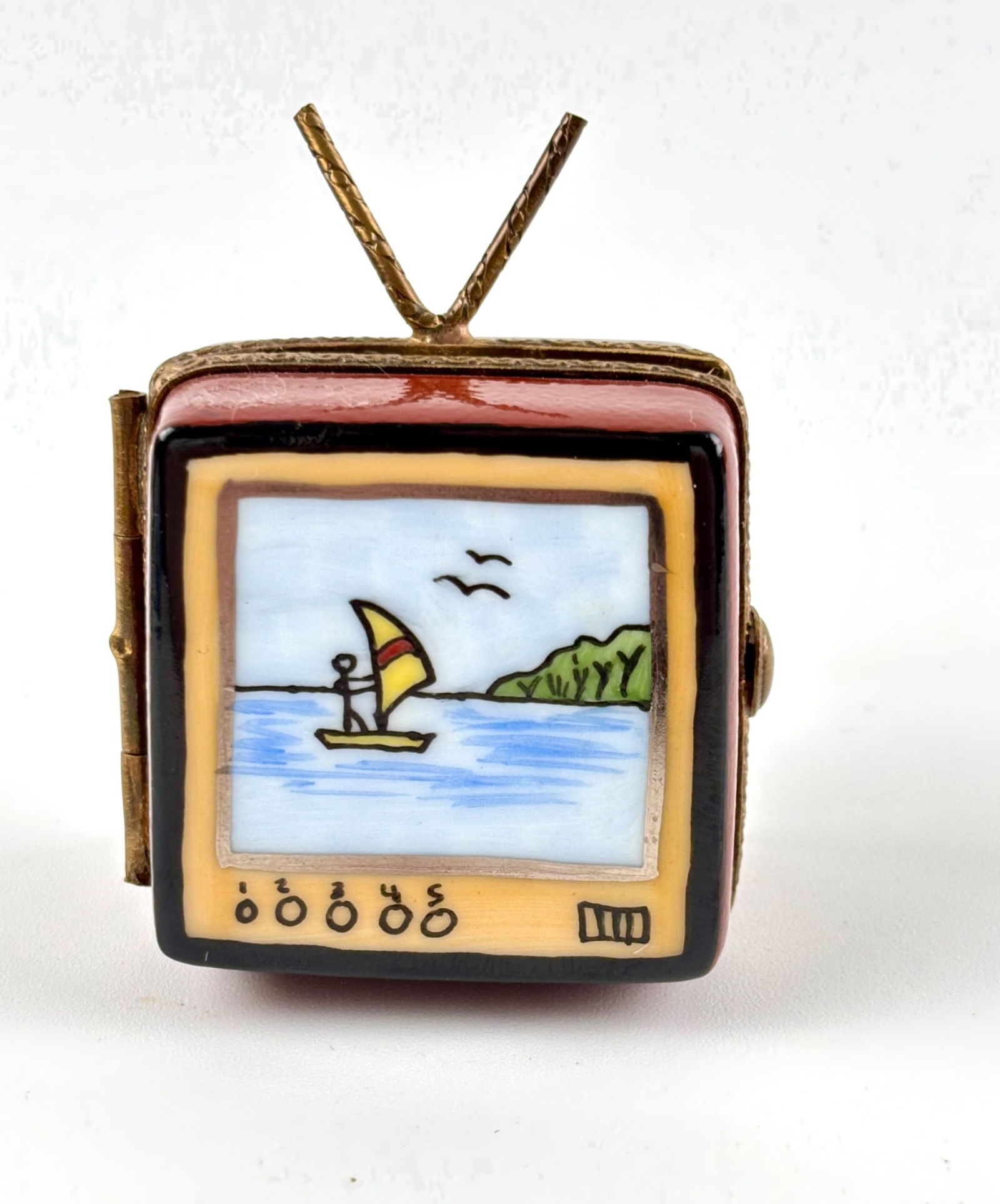 Limoges France Porcelain Trinket Box in Vintage TV Shape (1 of 7)