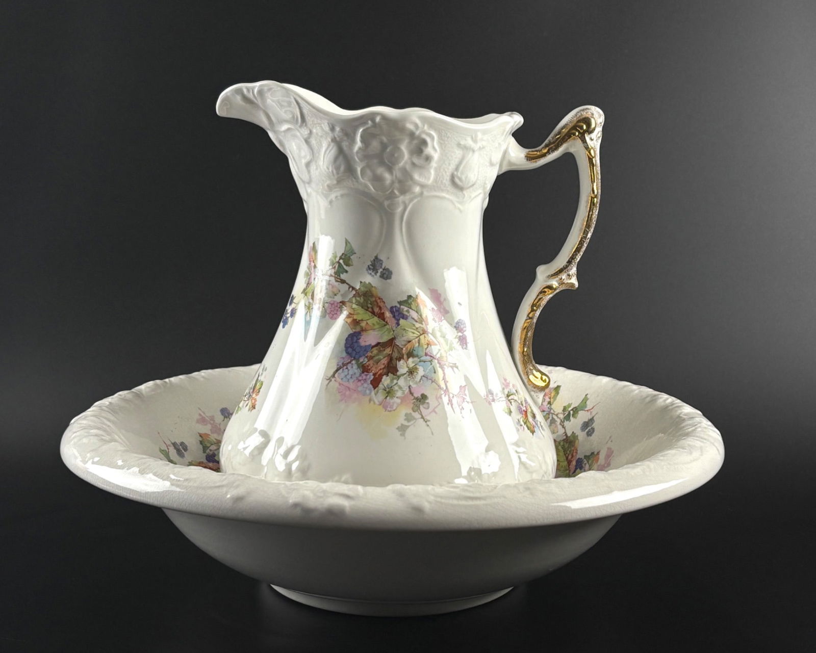 E.P.P. Co. Jefferson Ceramic Wash Pitcher and Bowl with Floral Pattern (1 of 14)