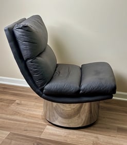 Chrome Swivel Chair by Classic Gallery 
