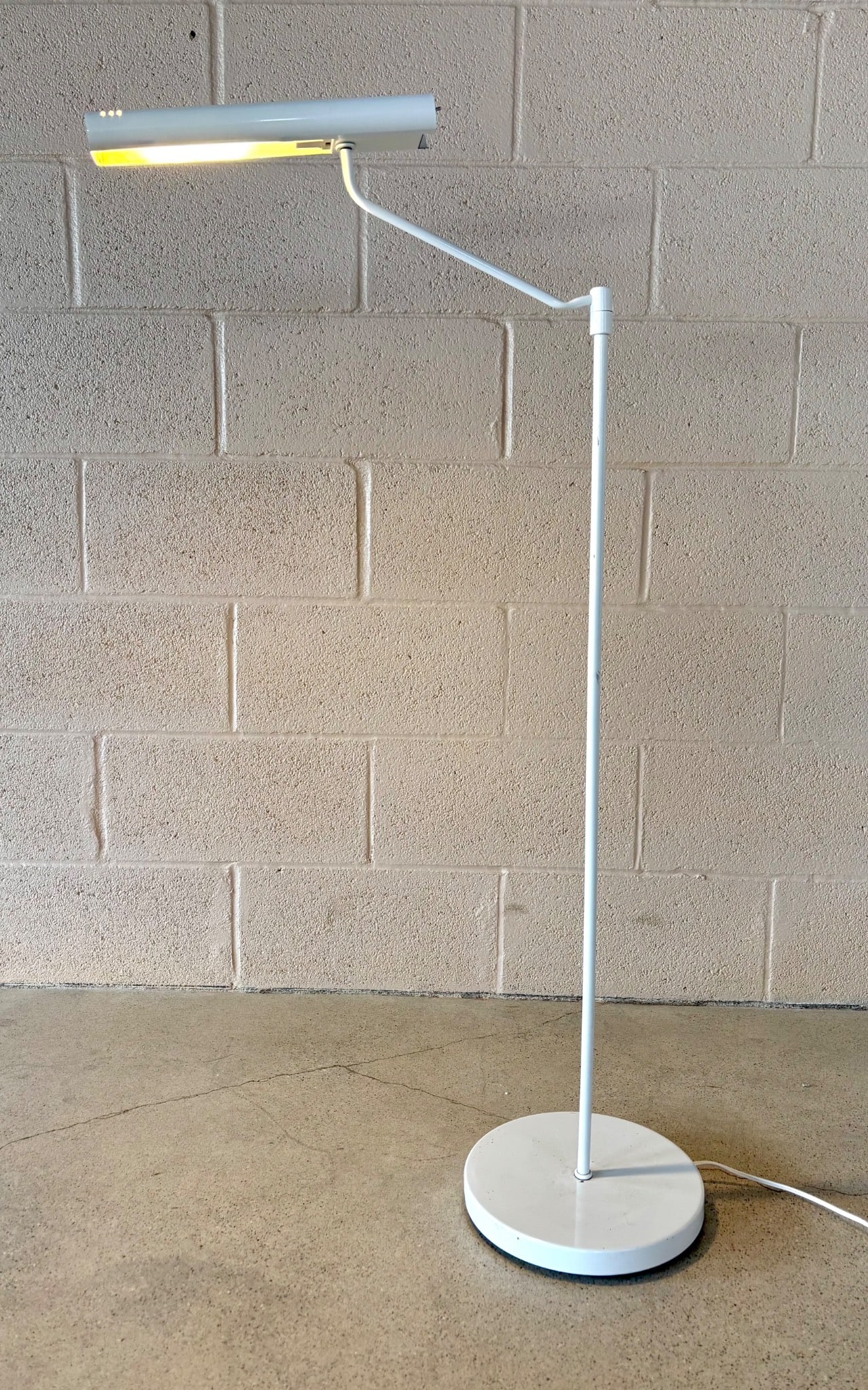 MCM Underwriters Laboratories White Metal Floor Lamp (1 of 10)