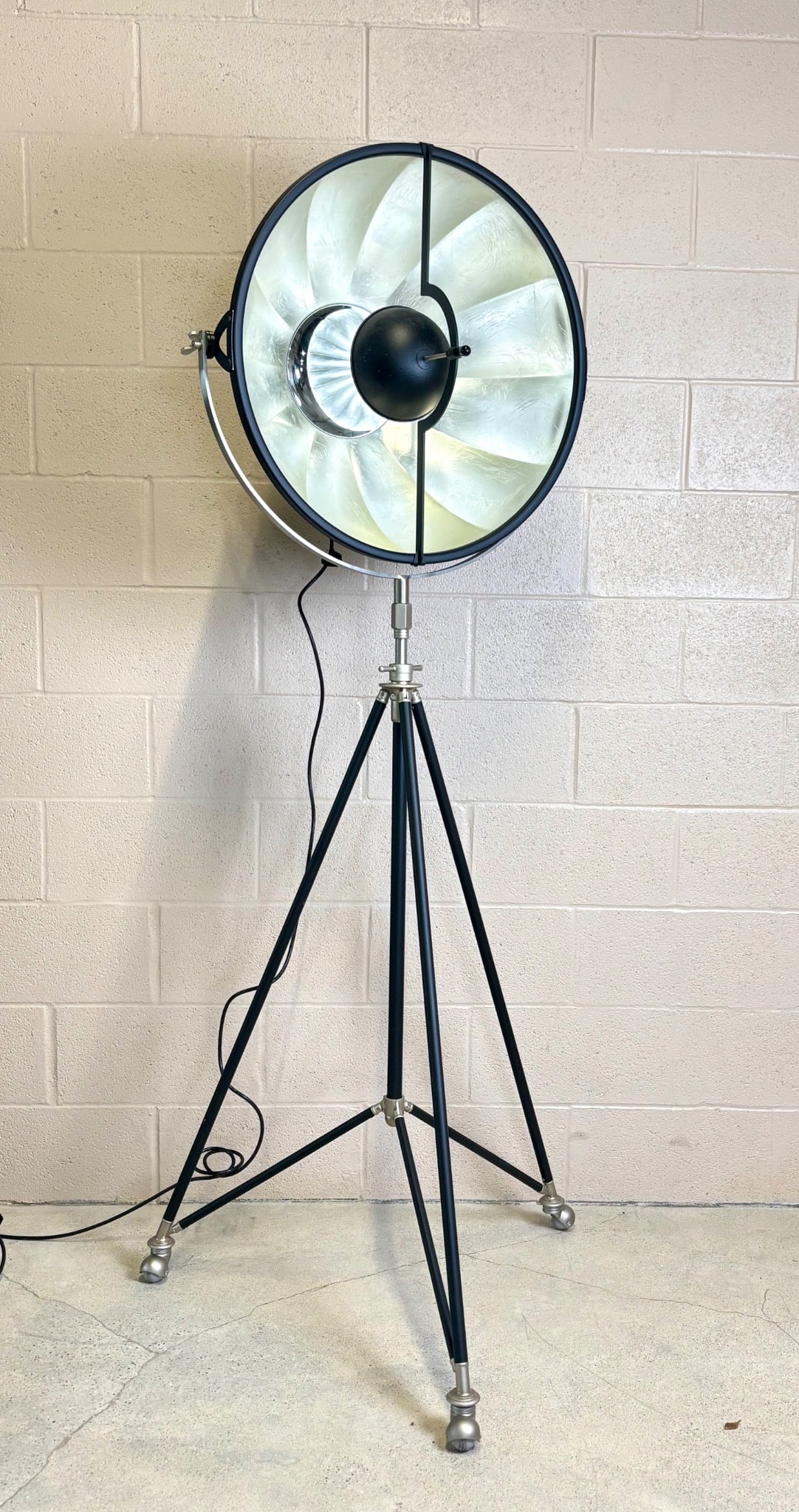 Fortuny for Venetia Studium Tripod Floor Lamp, Italy (1 of 11)