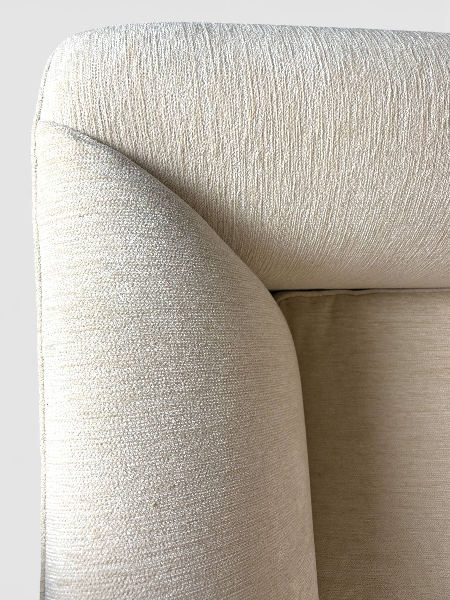 Fine Kittinger Williamsburg Camelback Sofa - 13