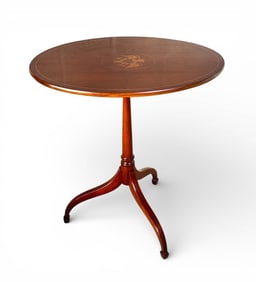 Kittinger Newport Federal Style Mahogany Tilt Top Table
