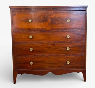 1760s English Chest of Drawers in Walnut and Burl Woods
