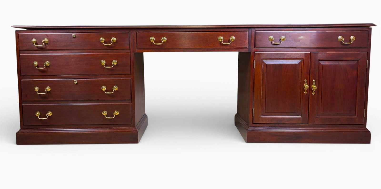 Stickley Mahogany Kneehole Desk with Brass Chippendale Hardware (1 of 15)
