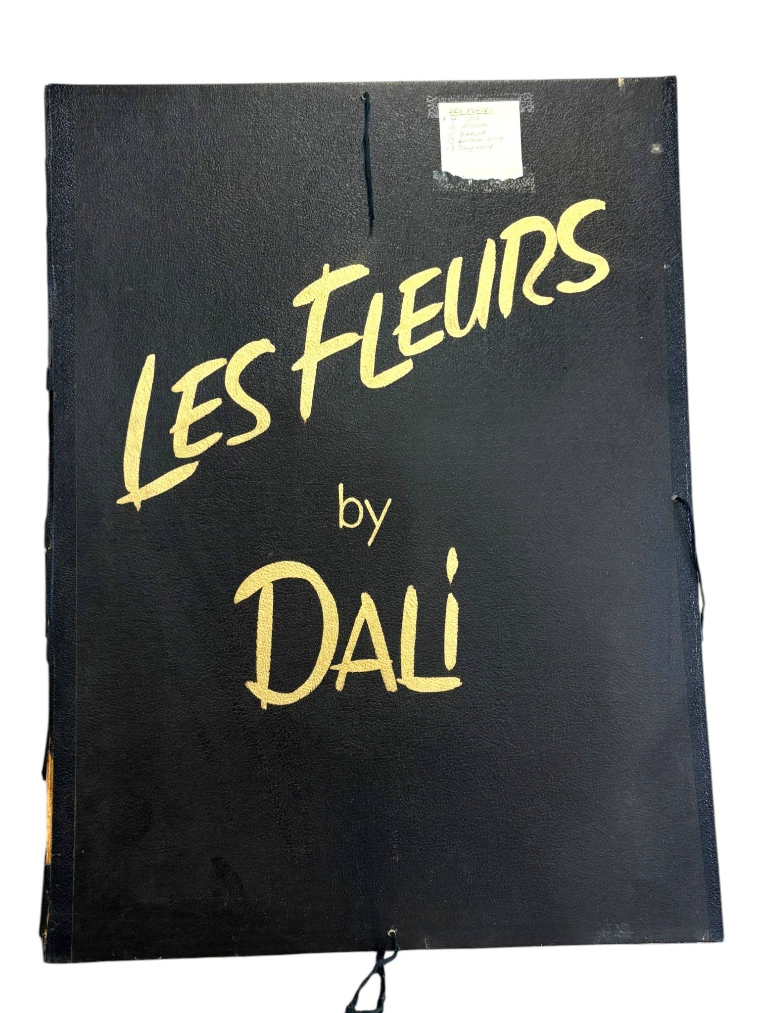 Salvador Dalí Justification Les Fleurs Portfolio 1976: Complete portfolio of five mixed media lithographs by Salvador Dalí, titled Justification Les Fleurs. Published by International Graphic Editions in May 1976, printed in France by Atelier Draeger lit