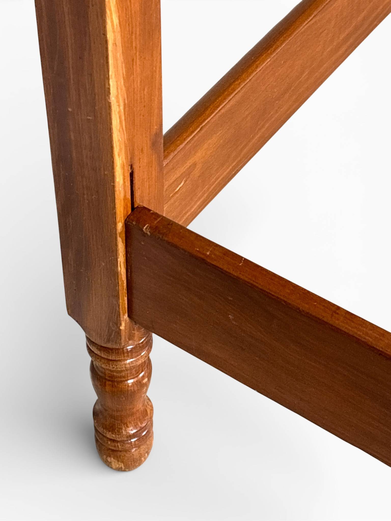 1930s Full Size Maple Bed Frame with Turned Posts - 7