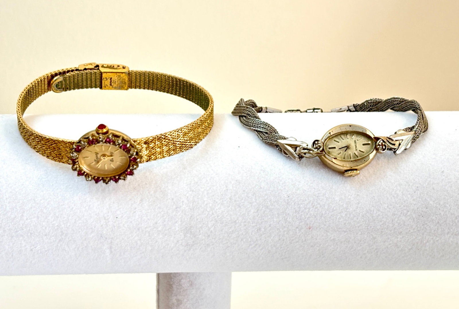 Pair of Vintage Ladies Wristwatches (1 of 8)
