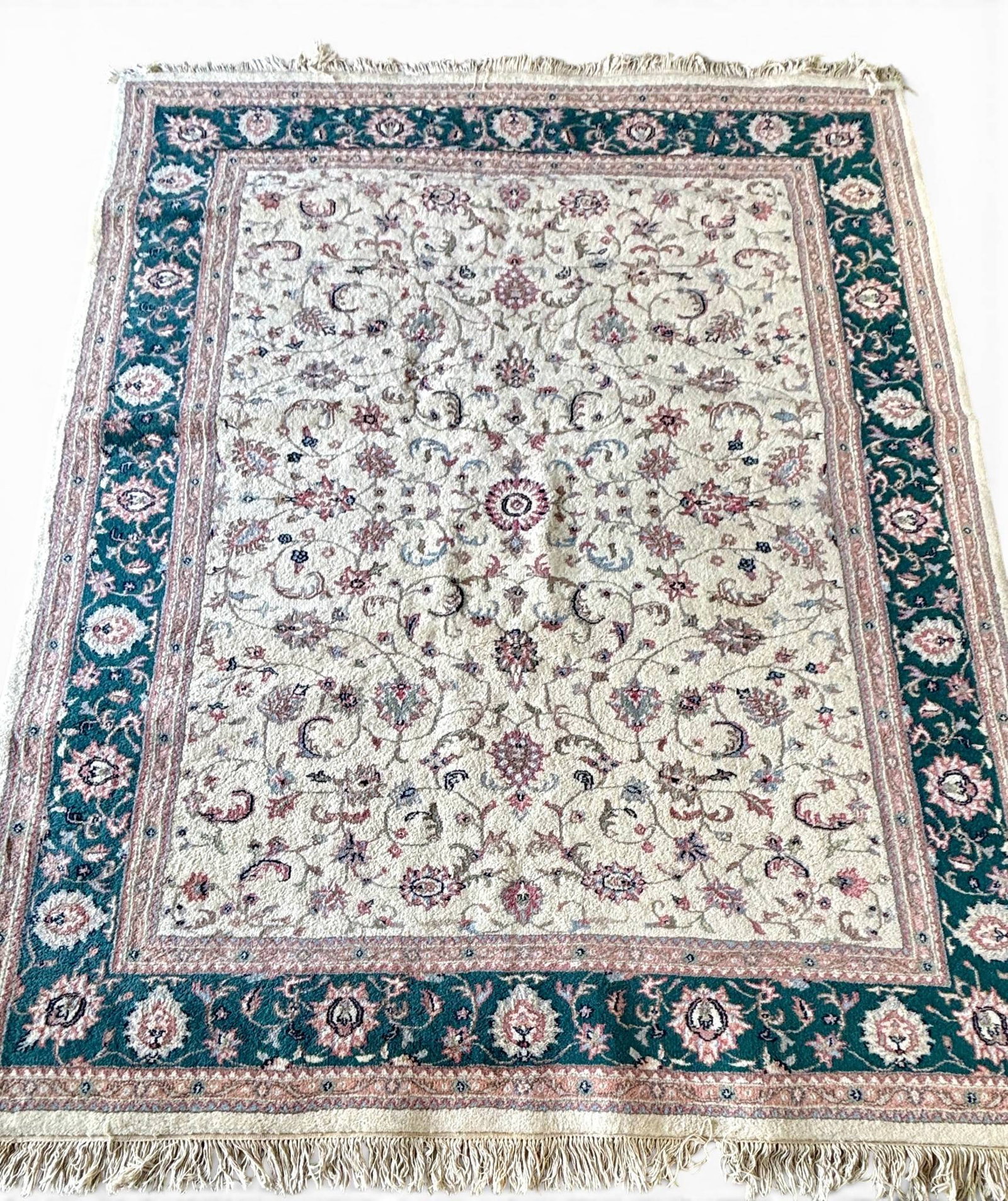 Wool Pile Kashan Rug with Floral and Vine Border (1 of 13)