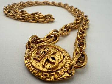 Chanel Coco Mark Necklace Golden Metallic, 36