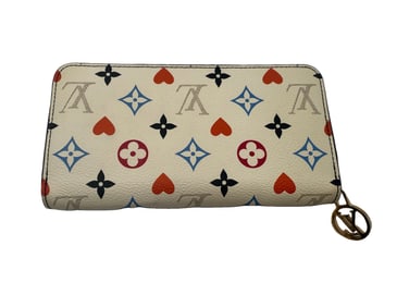 LOUIS VUITTON Game On Zippy Wallet White