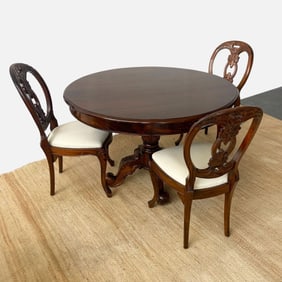 Laurel Crown Classic Mahogany 3-seat Dining Set