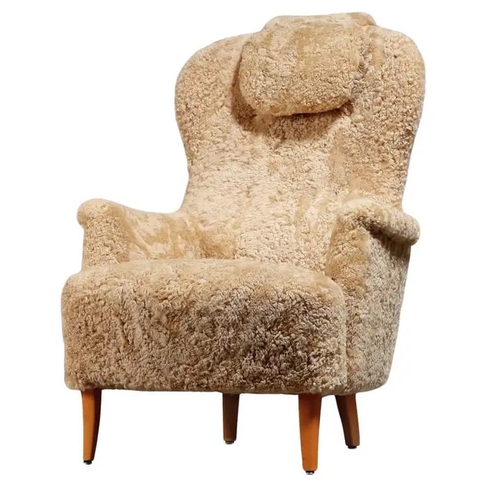 CARL MALMSTEN FOR O.H. SJÖGREN 'FARMOR' ARMCHAIR IN HONEY SHEEPSKIN, 1950S (1 of 4)