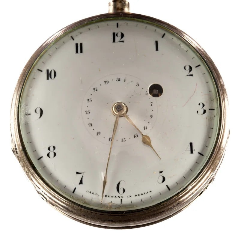 BERLIN KARL NEUMANN ANTIQUE SILVER POCKET WATCH, WITH EXQUISITE MOVEMENT AND KEY.: BERLIN KARL NEUMANN ANTIQUE SILVER POCKET WATCH, WITH EXQUISITE MOVEMENT AND KEY.Description:The dial is made of enamel, retaining its warm white base even after years of use. The black numerals and