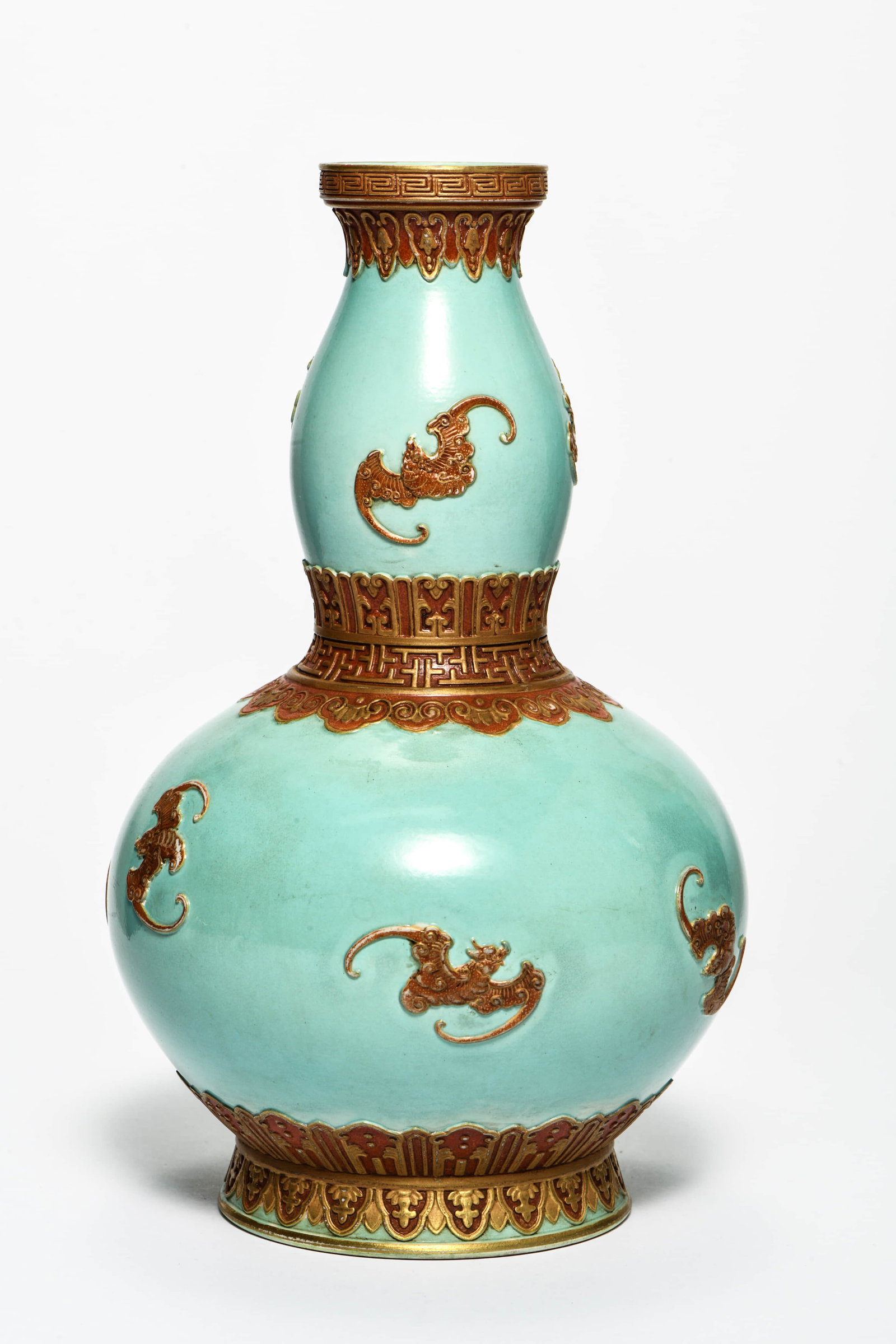 A TURQUOISE-GLAZED 'BAT AND COIN' VASE: A TURQUOISE-GLAZED 'BAT AND COIN' VASEDescription:Length: 16cm Width: 16cm Height: 26cm