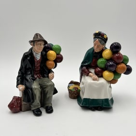 Royal Doulton England Figurine "The Balloon Man" H.N. 1954