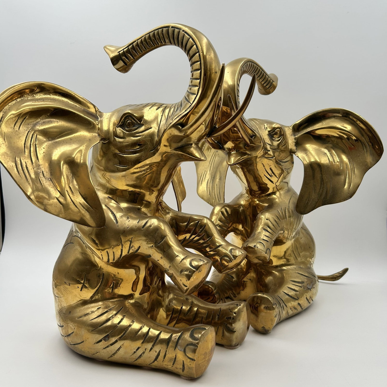 Pair Vintage Brass Sitting Elephants Statues or Bookends (1 of 7)