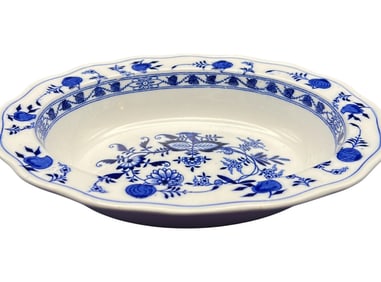 Meissen Porcelain "Blue Onion" Oval Serving Dish