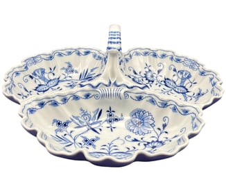Meissen Porcelain "Blue Onion" Three-Lobed Serving Dish w/ Handle