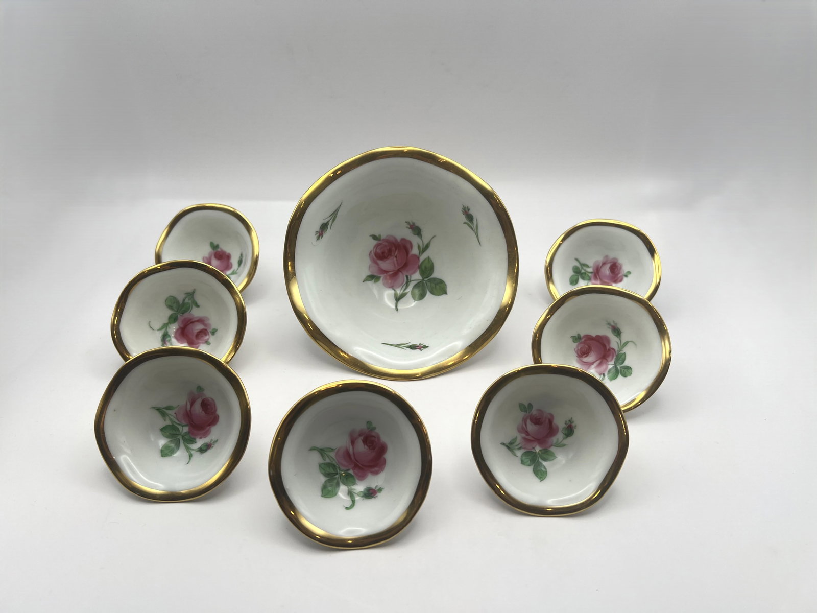 Dresden Pink Rose Set of Small Bowls (1 of 3)