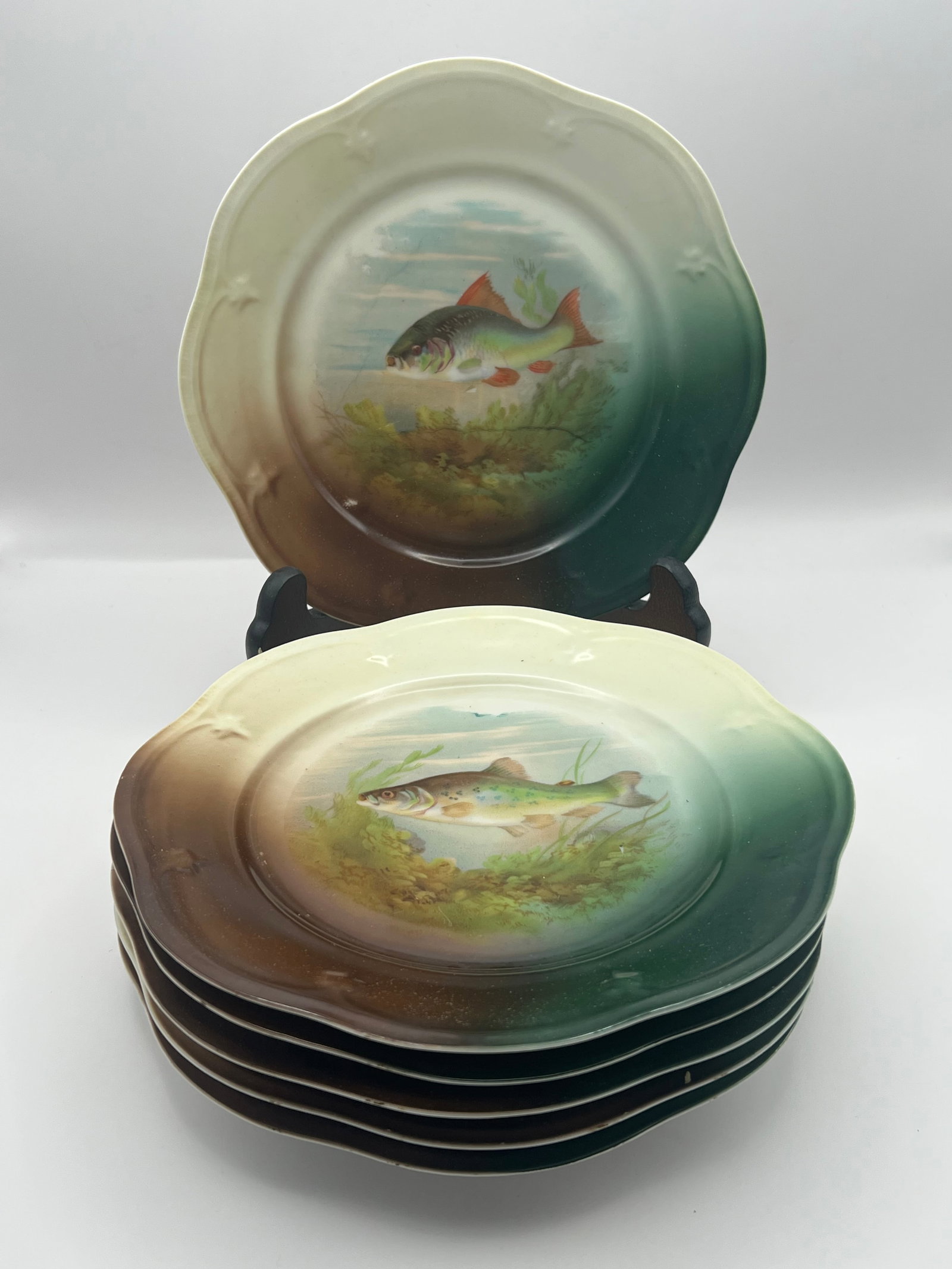 Mignon Z. S. & C. Co. of Bavaria Fish Plate Set (1 of 9)