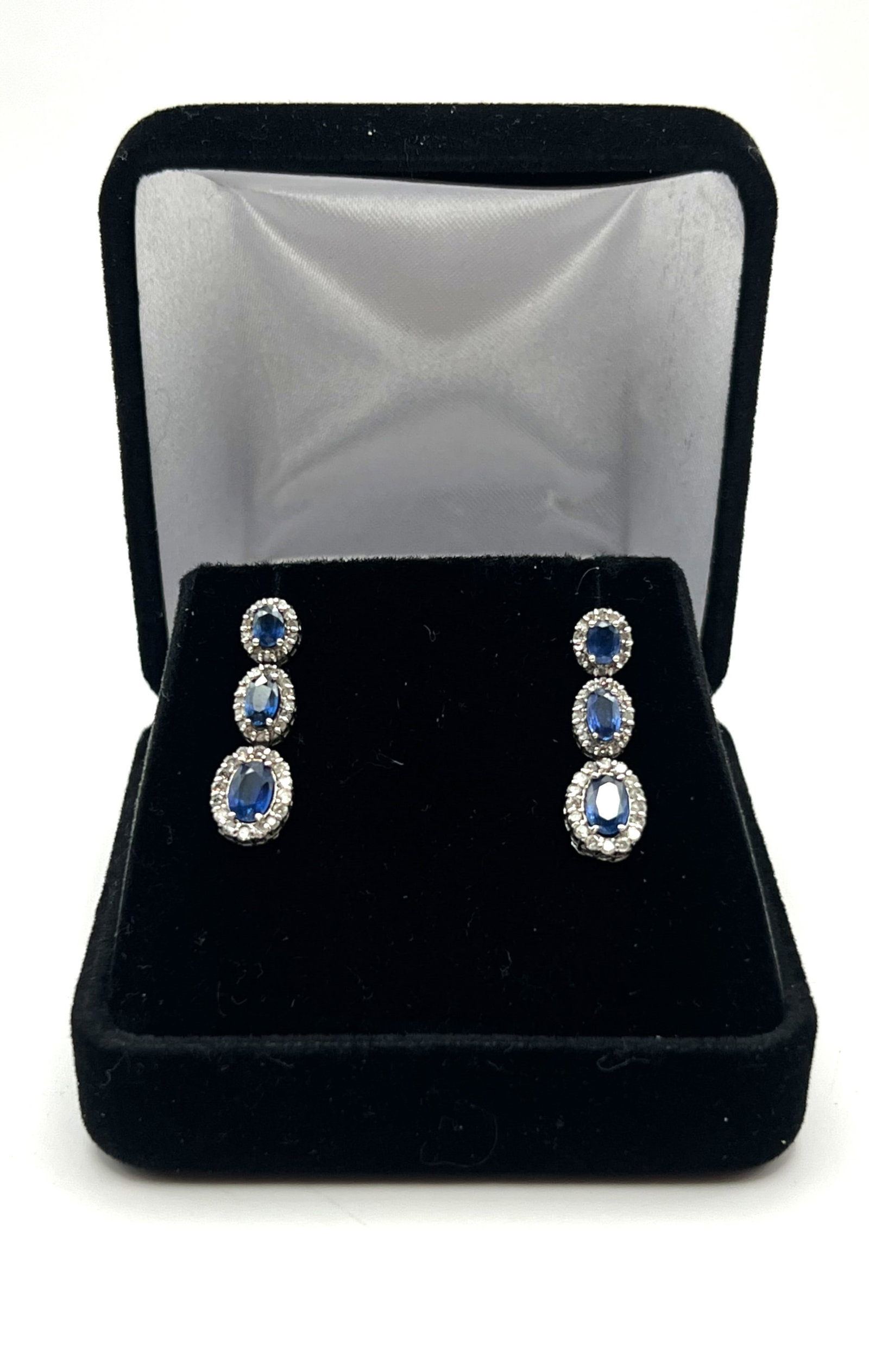 Ceylon Sapphire Earrings (1 of 4)