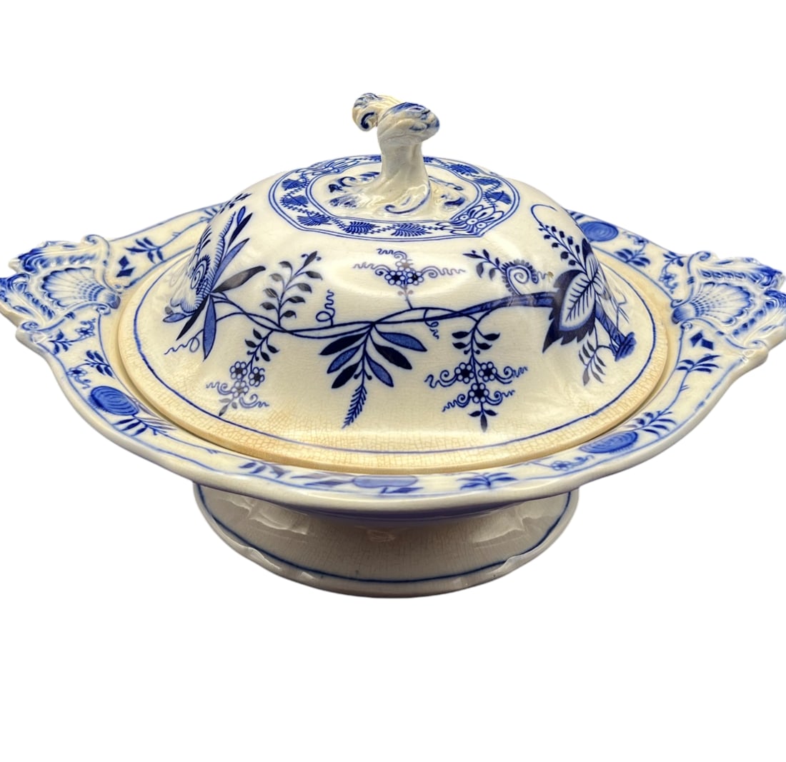 Meissen Porcelain "Blue Onion" Tureen w/ Lid (1 of 5)