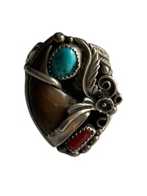 Old Pawn Vintage Sterling Silver turquoise and coral bear claw ring size 13.