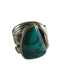 Old Pawn Vintage Navajo Hubei Turquoise and Sterling Silver Ring size 12.