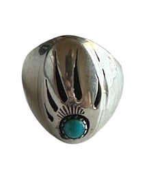 Old pawn Navajo Sterling Silver and Kingman Turquoise Bear Paw Ring size 13.