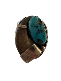 Old pawn Men's Navajo Kingman Turquoise and Claw Sterling silver ring size 10.5