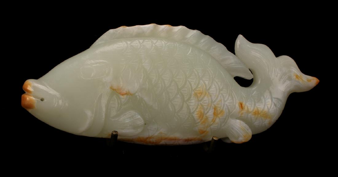 GREEN JADE FISH CARVING (1 of 6)