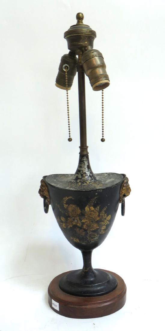 PAINTED METAL TOLE LAMP (1 of 3)