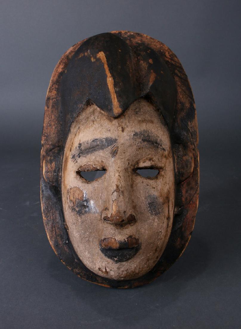 AFRICAN NIGERIAN MASK (1 of 7)