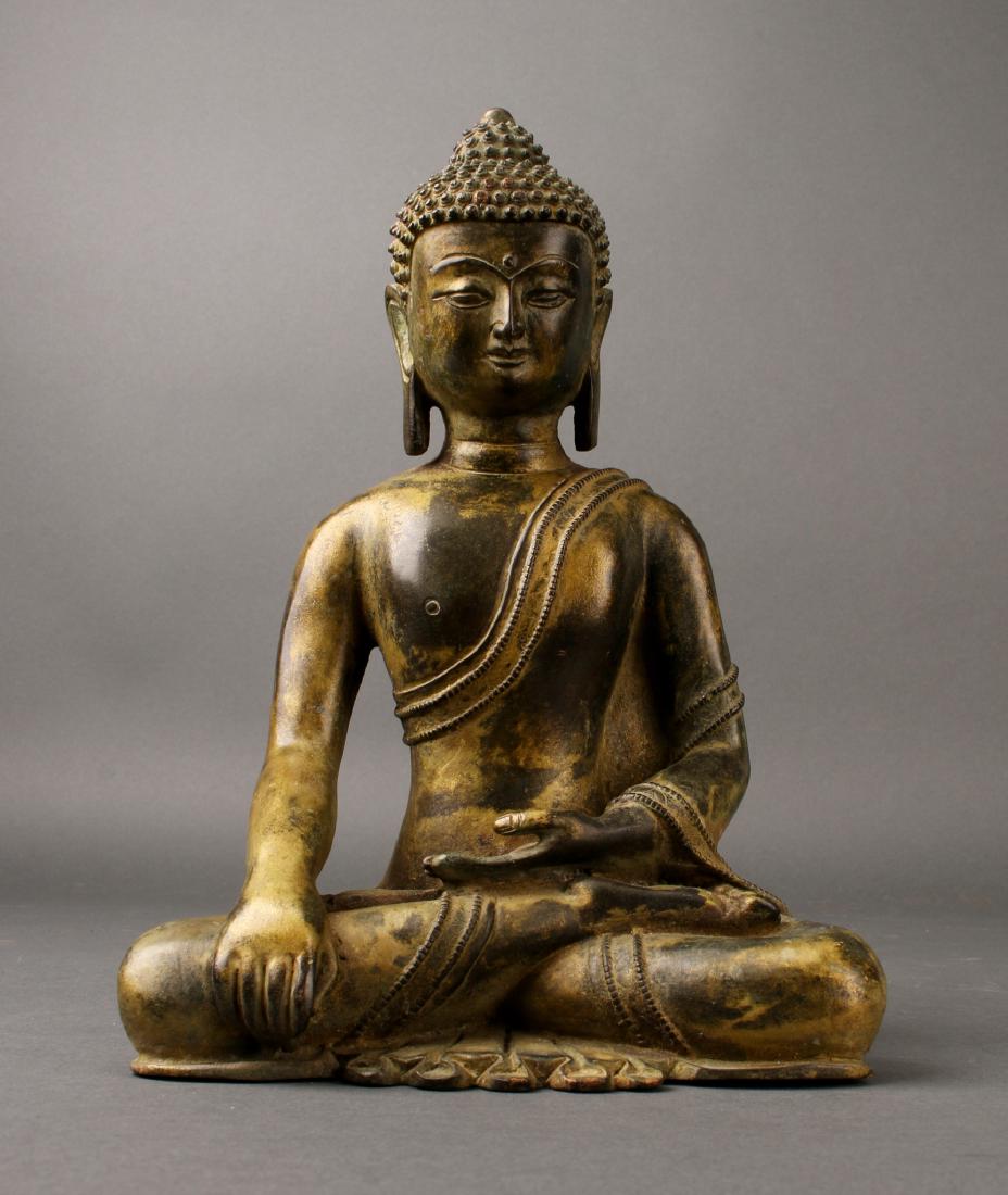 BRONZE EARTH TOUCHING BUDDHA (1 of 6)