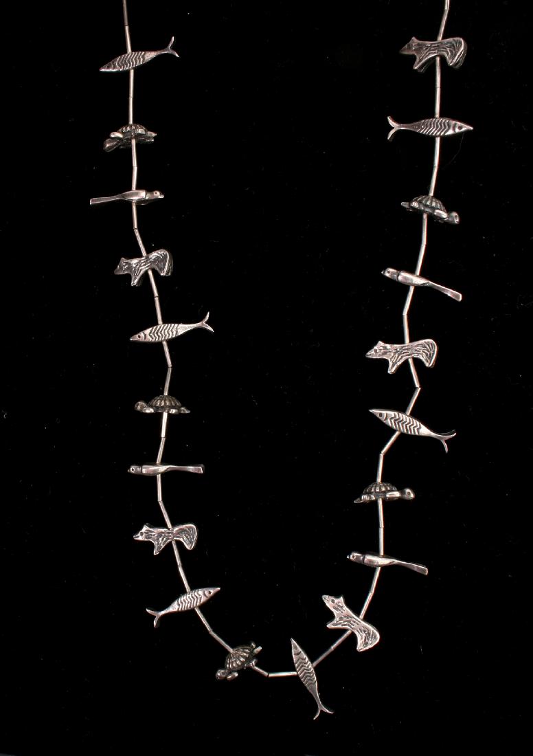 NAVAJO/SANTO DOMINGO SS ANIMAL FETISH NECKLACE (1 of 8)