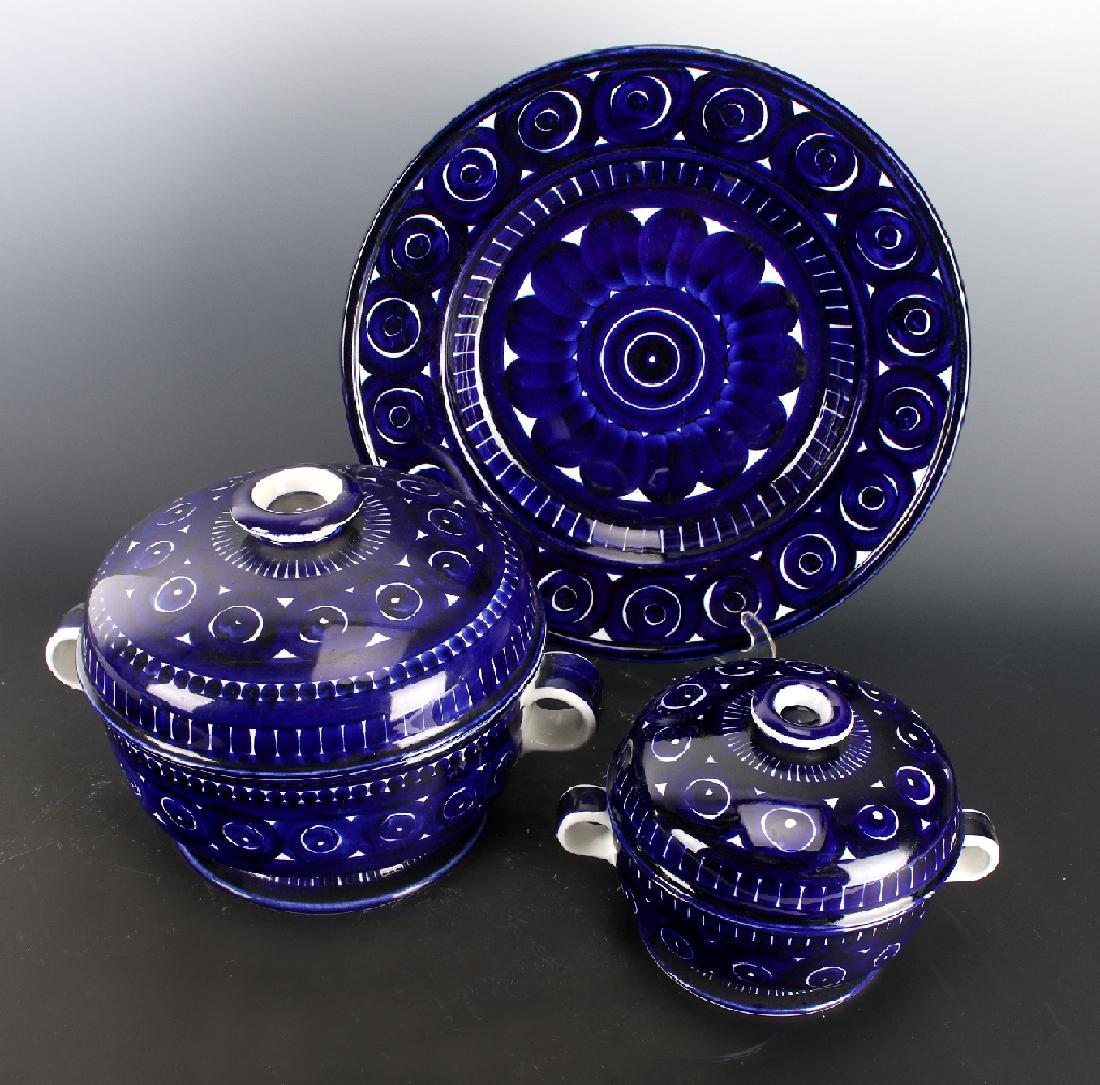 THREE PIECES ARABIA FINLAND CERAMIC (1 of 6)