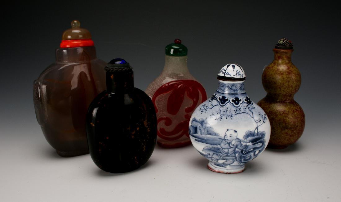 FIVE SNUFF BOTTLES (1 of 8)