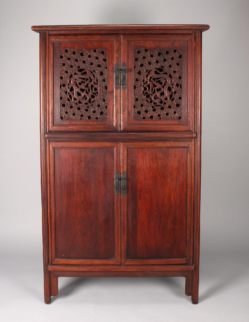 HUANGHUALI CABINET WITH FOUR DOORS (1 of 8)