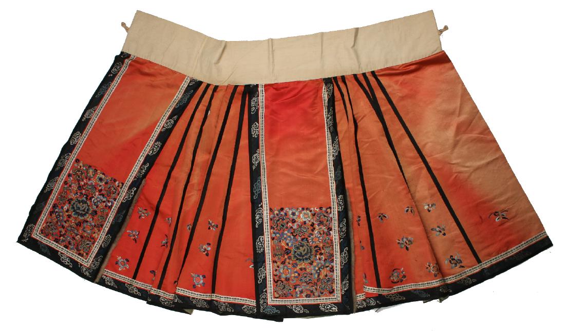 CHINESE QING DYNASTY EMBROIDERED WEDDING SKIRT (1 of 10)