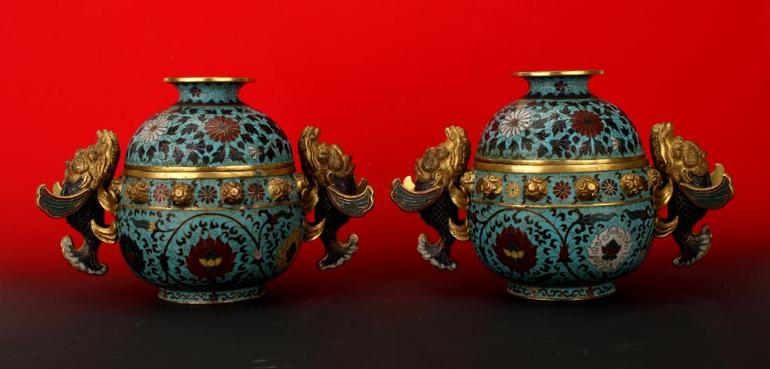 PAIR QING DYNASTY LIDDED CLOISONNE URNS (1 of 10)