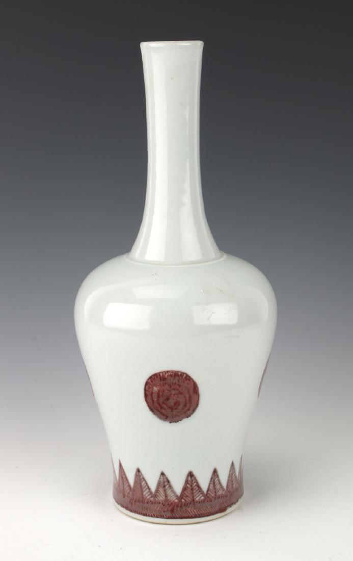 RED & WHITE CHINESE MALLET VASE (1 of 4)