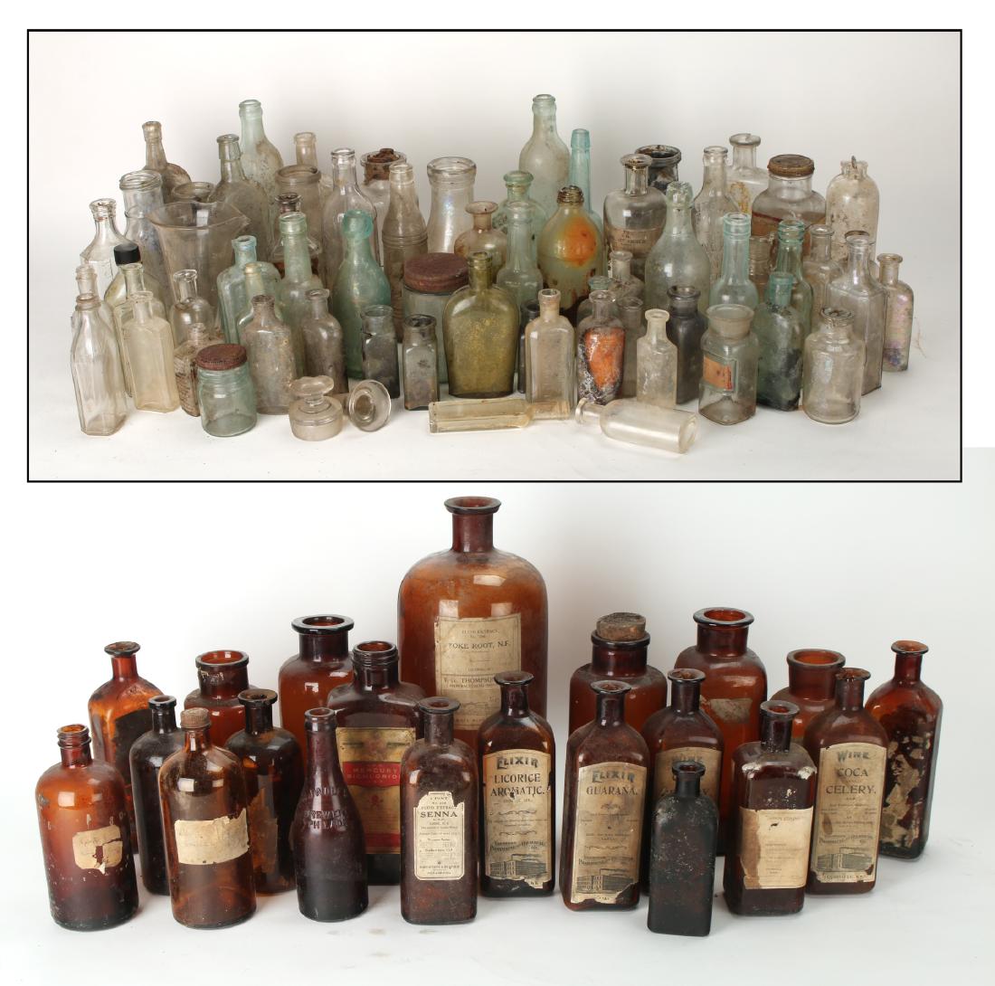 LARGE LOT OF APOTHECARY BOTTLES (1 of 10)
