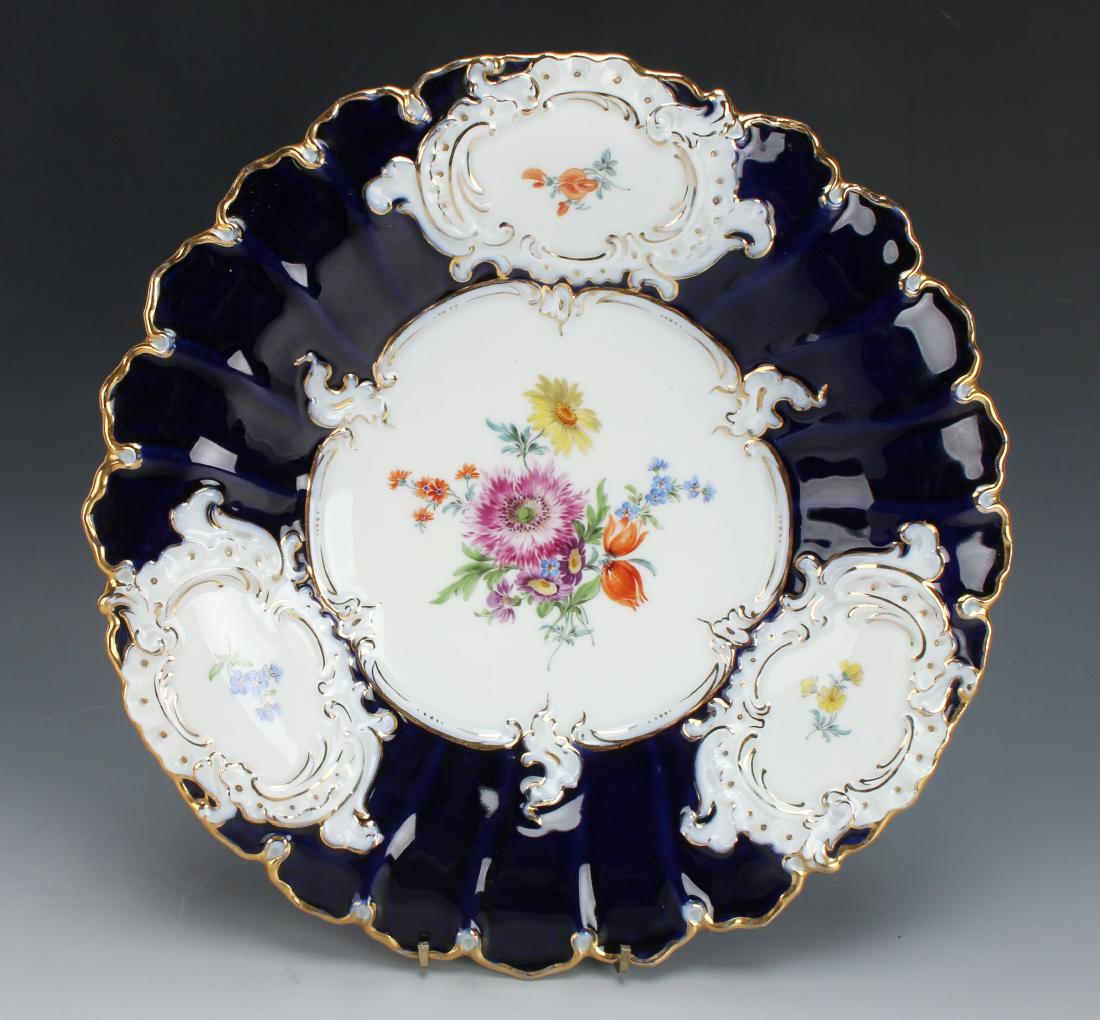 MEISSEN PORCELAIN COBALT & GOLD DECORATIVE PLATE (1 of 10)