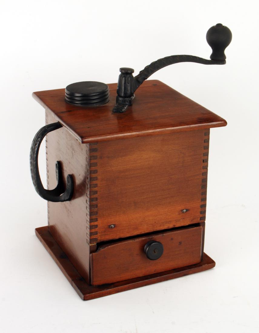 VINTAGE COFFEE GRINDER (1 of 5)