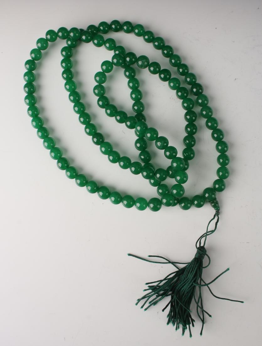 GREEN JADE BEAD MALA NECKLACE (1 of 3)