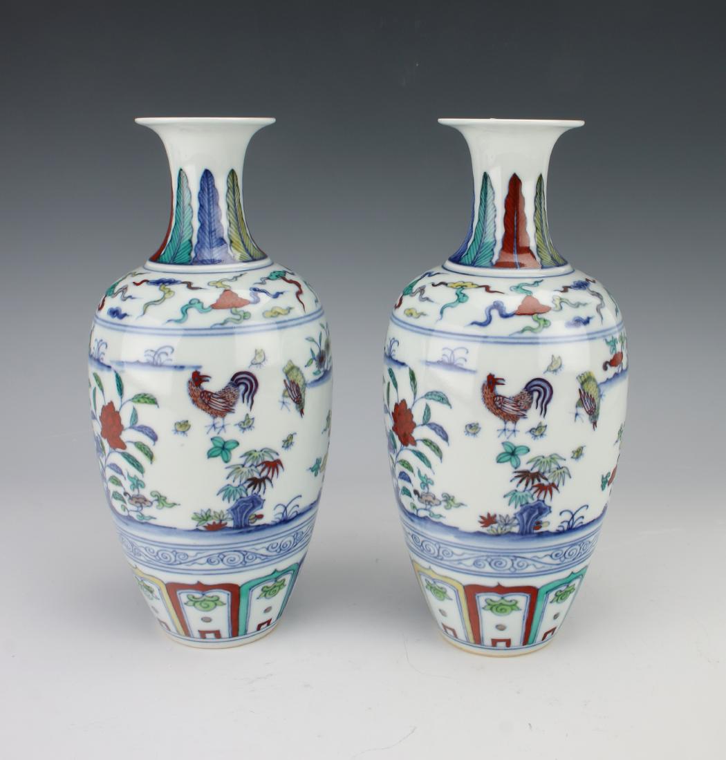 PAIR OF DOUCAI ROOSTER VASES (1 of 7)