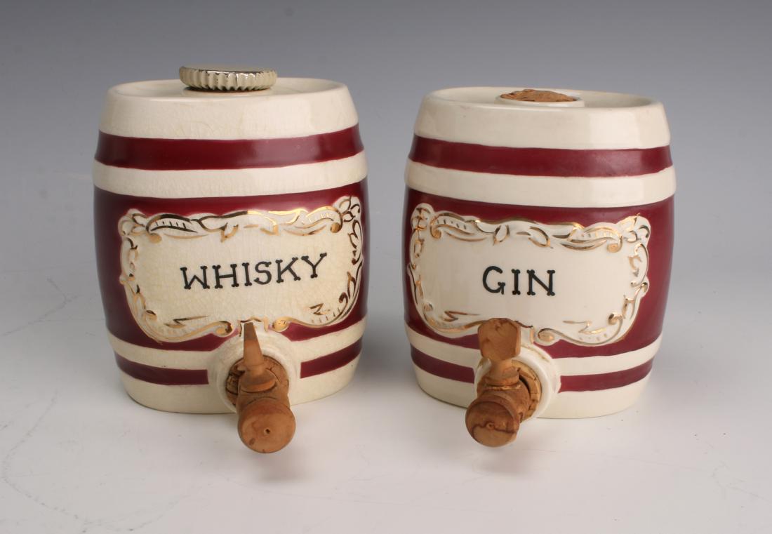 TWO VINTAGE BESWICK DECANTERS GIN & WHISKEY (1 of 3)