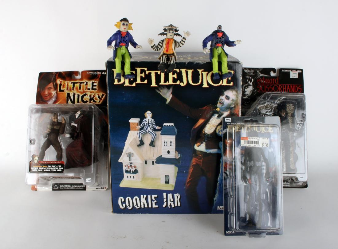 BEETLEJUICE COOKIE JAR NIB & FIGURINES (1 of 5)